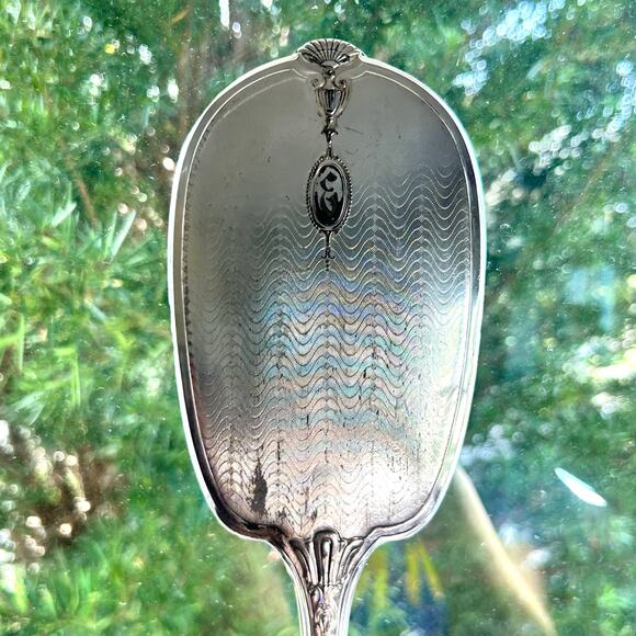 Vintage Wallace Silverplate Hand Mirror – Art Deco Vanity Mirror with Etched “E” - Picture 4 of 14